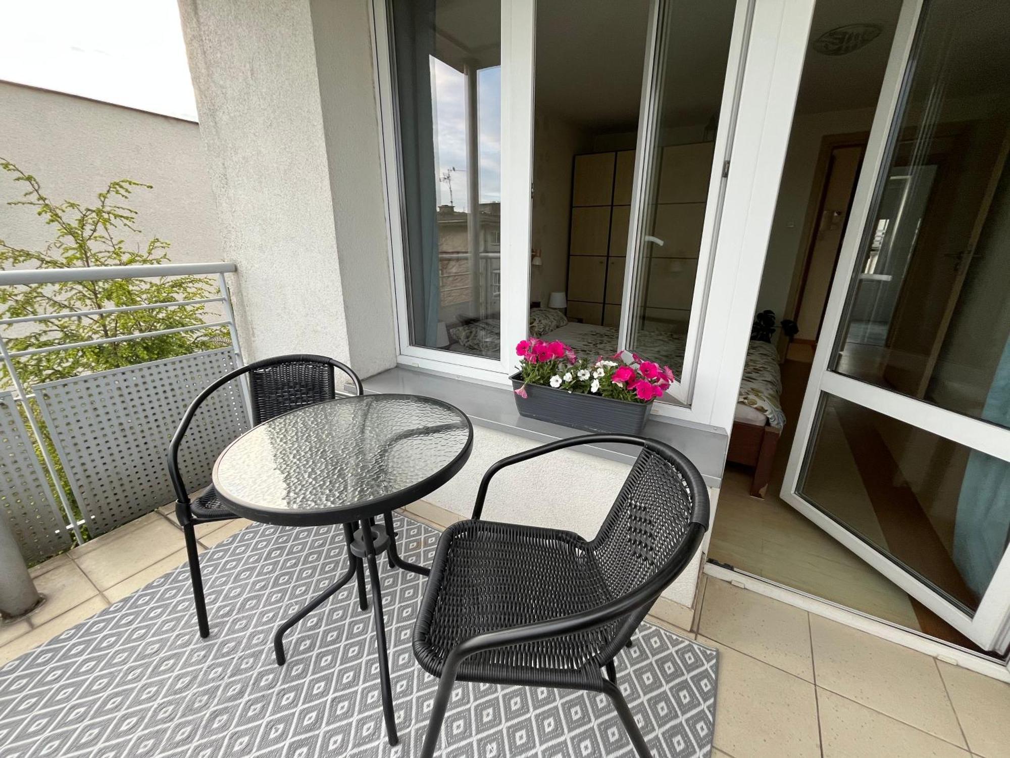 Apartamenty 2-Pokojowe Przy Molo Z Balkonami Gdynia Exterior foto
